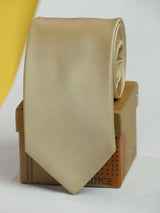 Beige solid necktie in woven microfiber, close-up