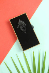 Black Metal Wolf Brooch - TOSSIDO