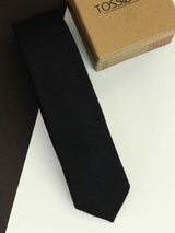 Black Solid Wool Skinny Necktie - TOSSIDO