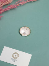 Cream Seashell Pearl Brooch