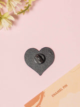 Football Heart Enamel Pin - TOSSIDO