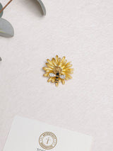 Gold Daisy & Crystal Bee Brooch - TOSSIDO