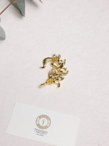 Gold Leaf Spray Ribbon Brooch - TOSSIDO