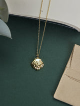 Gold Pearl Seashell Pendant Necklace - TOSSIDO