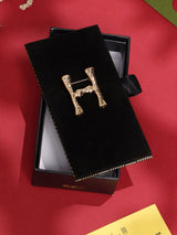Golden Alphabet H Brooch - TOSSIDO