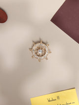 Golden Helm Brooch - TOSSIDO