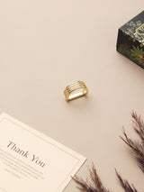 Golden Radiance Pavé Necktie Ring - TOSSIDO