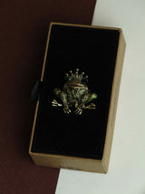 Green Frog Brooch - TOSSIDO