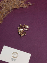 Marigold & Rose Daisy Spray Brooch - TOSSIDO