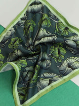 Nacreous Pocket Square - TOSSIDO