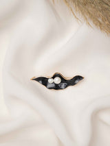 Noir Pearl Pod Brooch