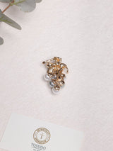 Pearl Grape Bunch Brooch - TOSSIDO