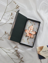 Pearl in Peach Flower Brooch - TOSSIDO