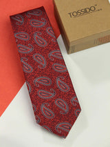 Red paisley necktie in woven microfiber, close-up