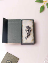 Silver Black Tiger Brooch - TOSSIDO