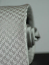 Silver Geometric Woven Silk Necktie - TOSSIDO
