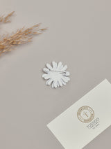 White Daisy Brooch - TOSSIDO
