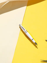 White Fountain Pen Brooch - TOSSIDO