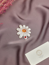 White Ladybird Daisy Brooch - TOSSIDO
