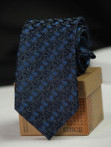 Blue paisley necktie in woven microfiber, close-up