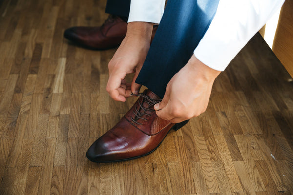 Mastering the Art of Matching Suits with Shoes: A Style Guide - TOSSIDO