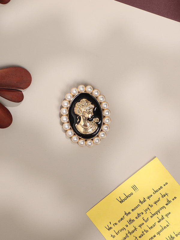 Hera Brooch