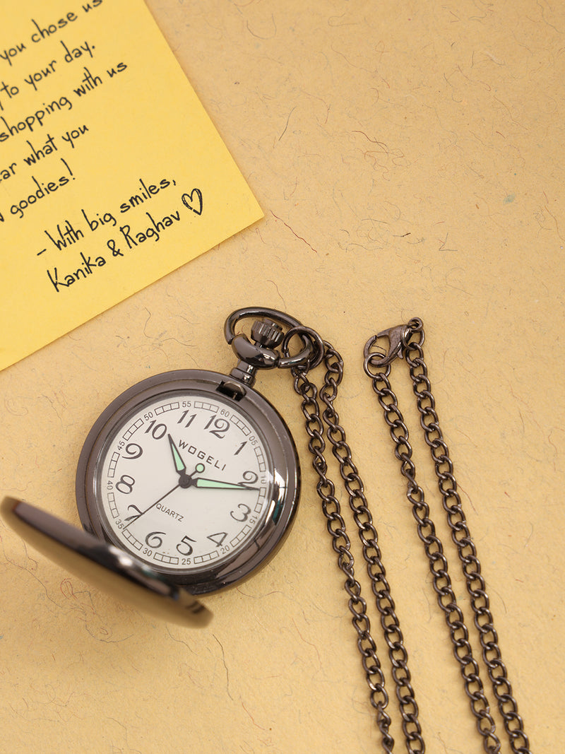 Antique Black Pocket Watch with Chain – A Vintage Statement Piece