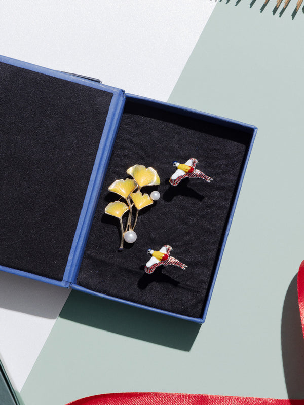 Yellow Brooch and White Bird Cufflink Gift Set