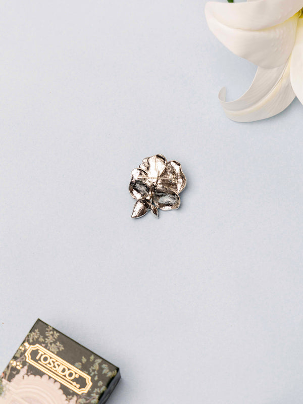 Pearl Flower Brooch