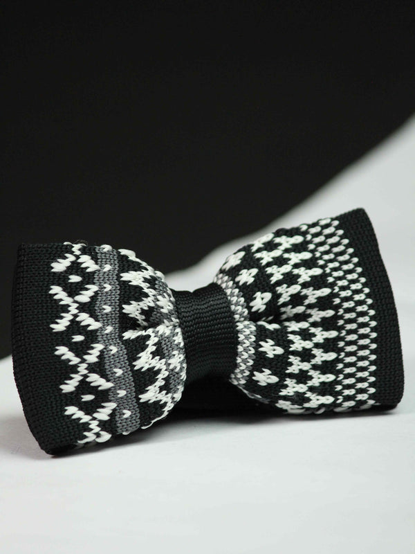 Courtly Bowtie