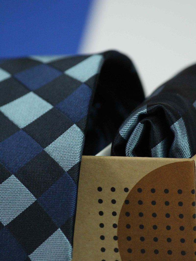 Blue Check Necktie & Pocket Square Giftset