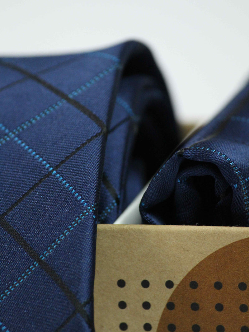 Blue Check Necktie & Pocket Square Giftset