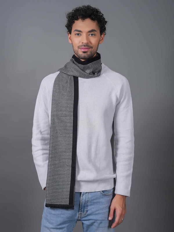 Grey Geometric Muffler