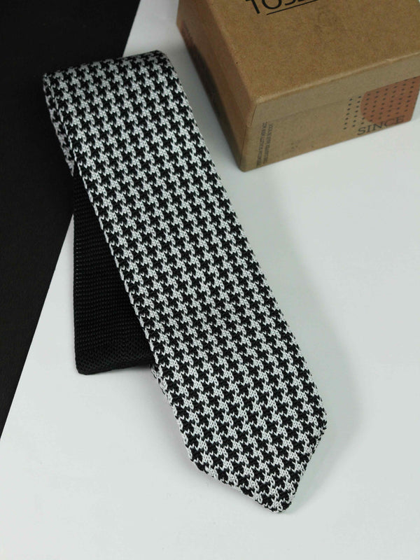 Black Geometric Knitted Necktie