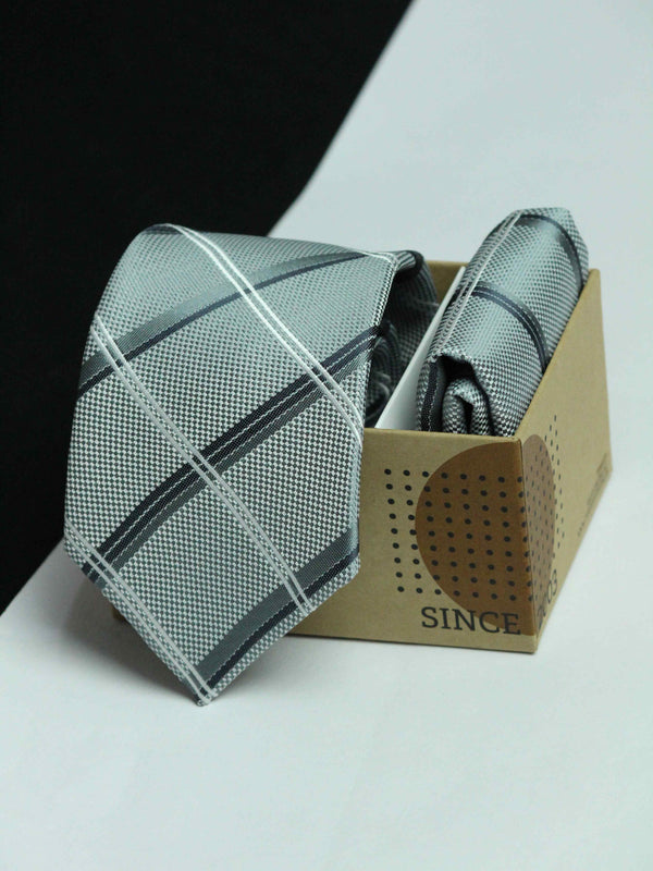 Silver Check Necktie & Pocket Square Giftset