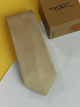 Beige solid necktie in woven microfiber, flat lay