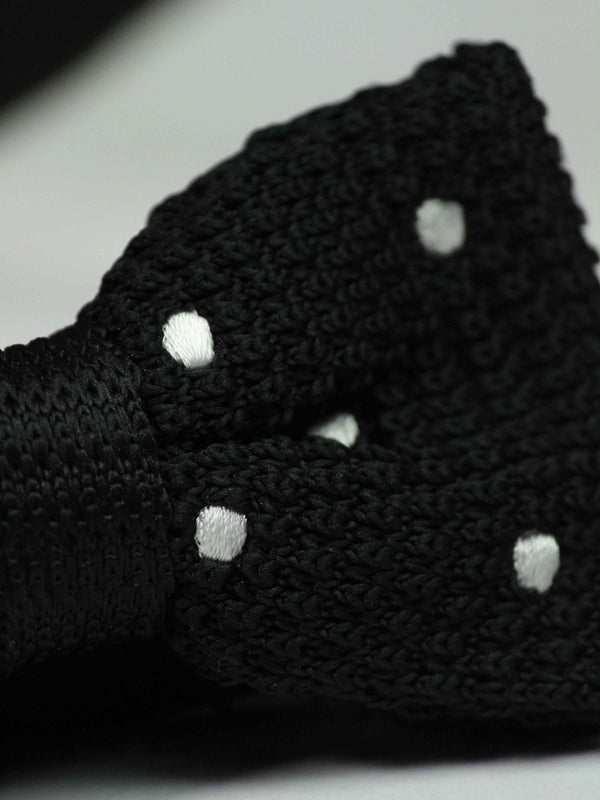 Black Base with White Polka Dots Knitted Bow Tie - TOSSIDO