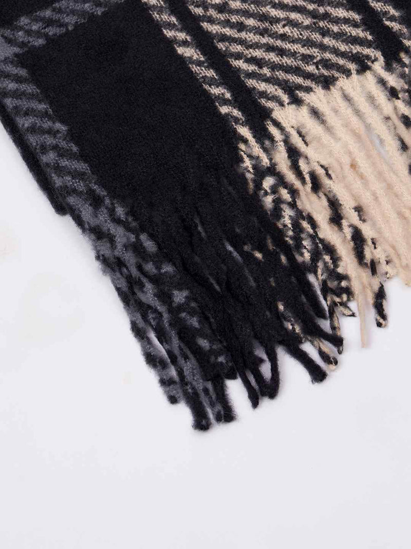 Black Check Woolen Muffler - TOSSIDO