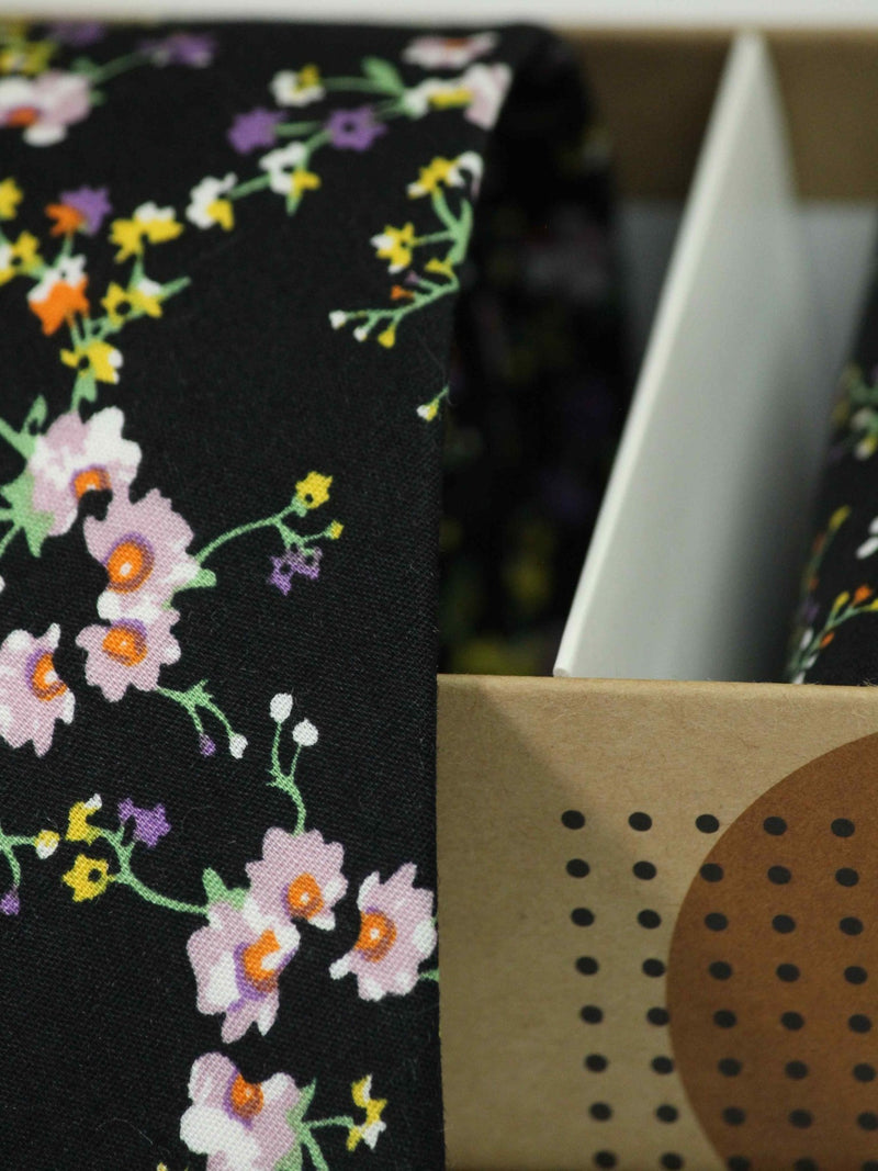 Black Floral Necktie & Pocket Square Giftset - TOSSIDO