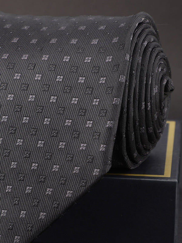 Black Geometric Broad Necktie - TOSSIDO