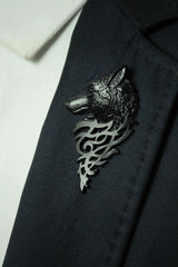 Black Metal Wolf Brooch - TOSSIDO