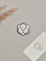 Black & White Camellia Brooch - TOSSIDO