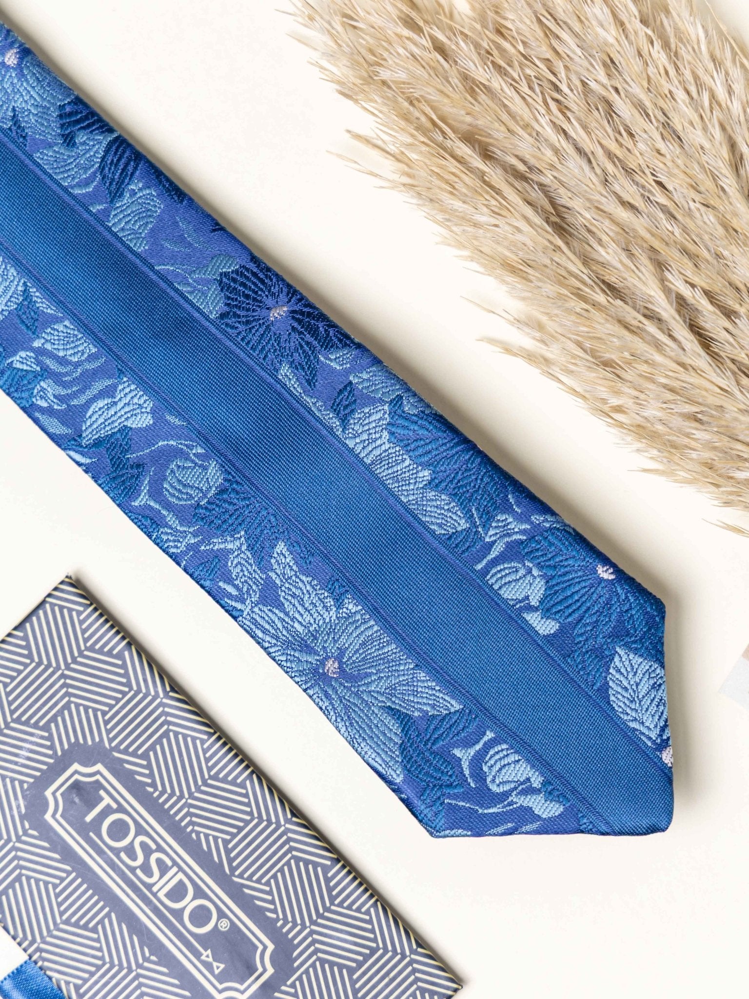 Blue Floral Necktie Gift-set