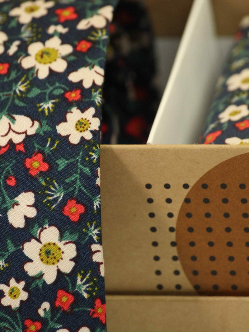 Blue Floral Necktie & Pocket Square Giftset - TOSSIDO