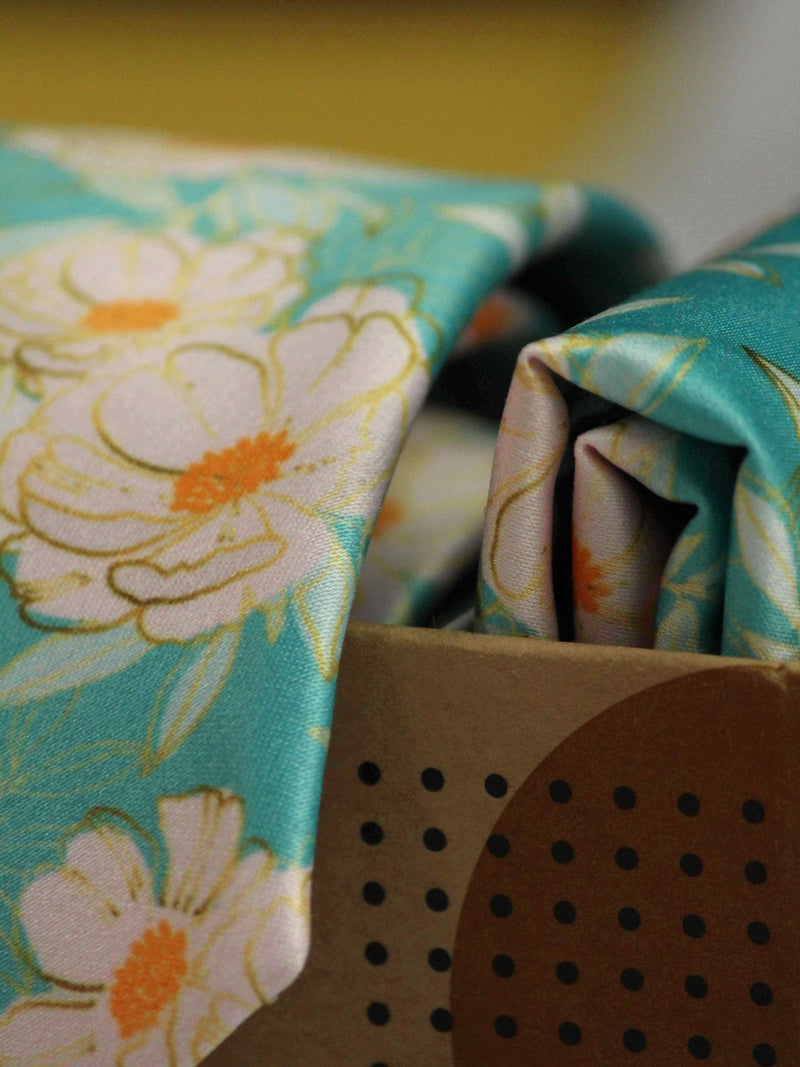 Blue Floral Printed Necktie and Pocket Square Set - TOSSIDO