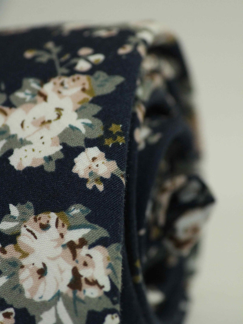 Blue Floral Skinny Necktie - TOSSIDO