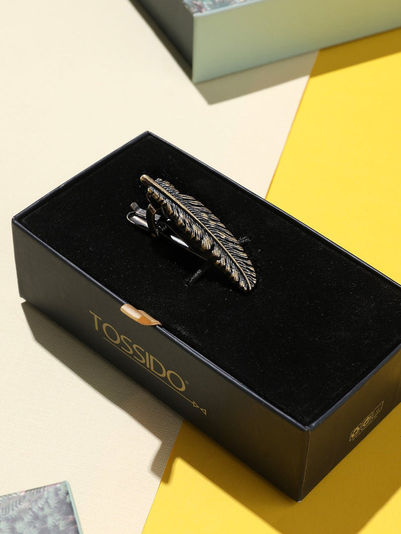Bronze & Black Feather Tie bar - TOSSIDO