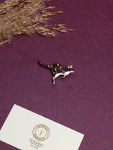 Brown & White Kangaroo Brooch - TOSSIDO