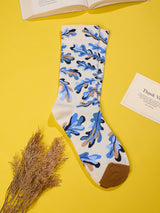 Cream Blue Leaf Socks - TOSSIDO