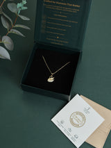 Gold Swan Pendant Necklace - TOSSIDO